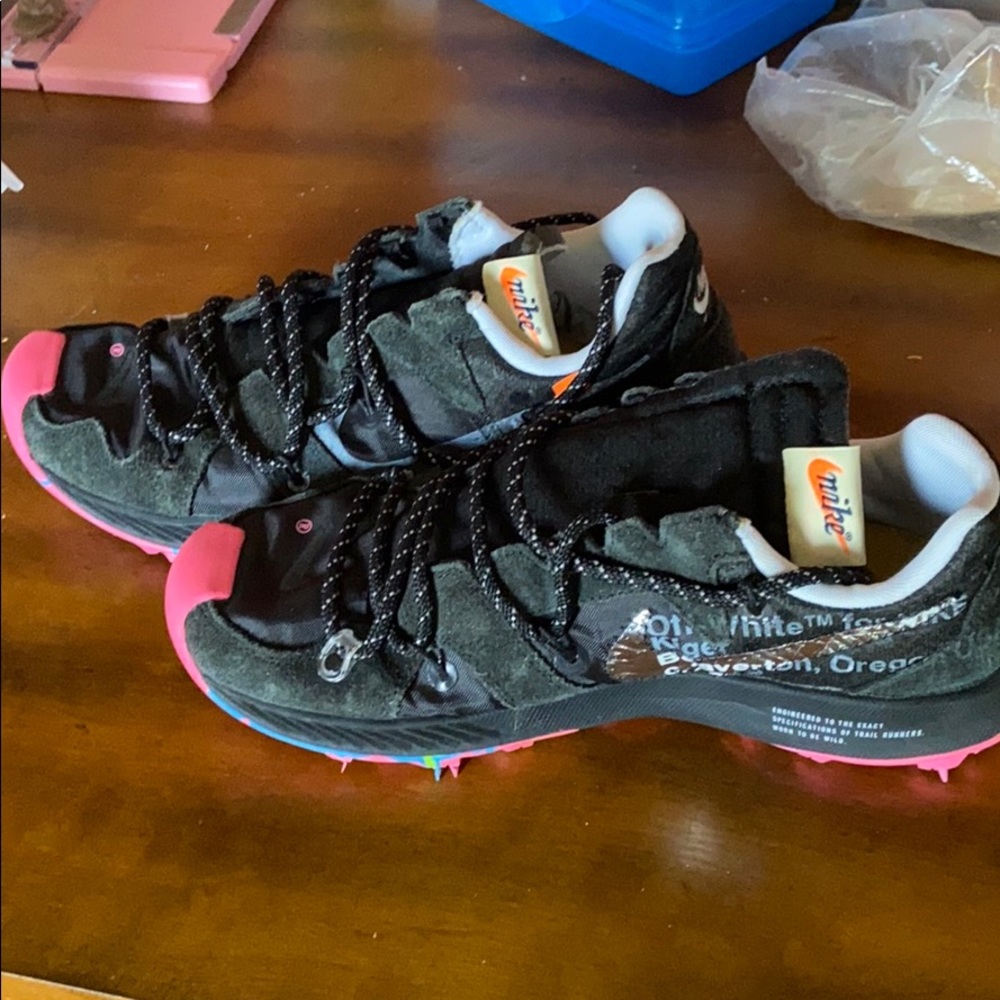 Off white x Nike shoes woman’s